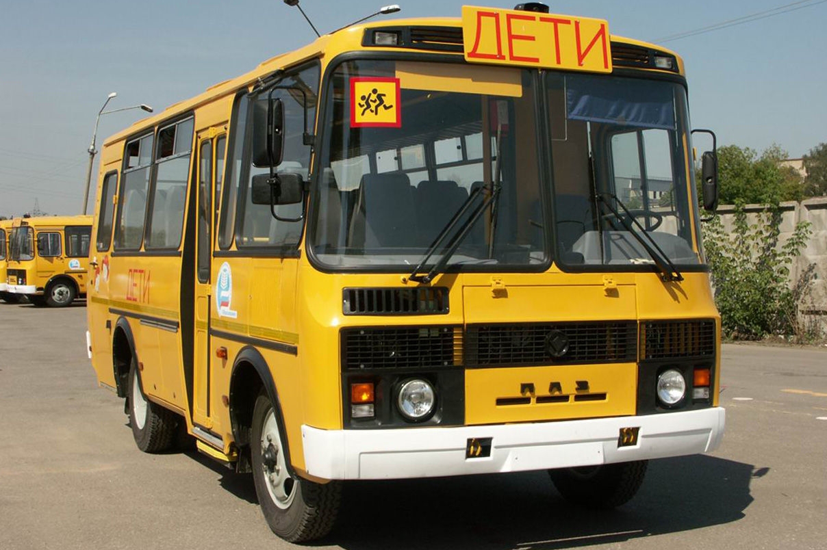 Хабаровский край пополнился 16 новыми школьными автобусами