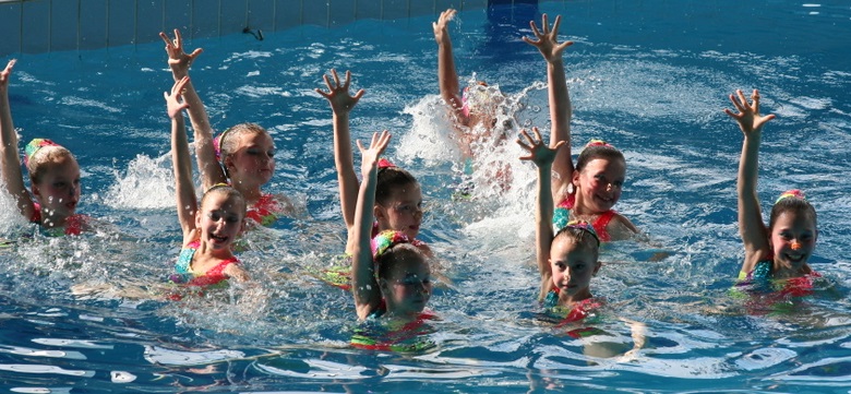 коллективные занятия плаванием