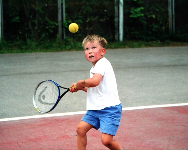 теннис как одеть ребенка