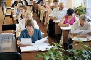 Тяготы ЕГЭ с учениками разделили московские учителя