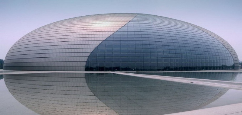 дом театр днём